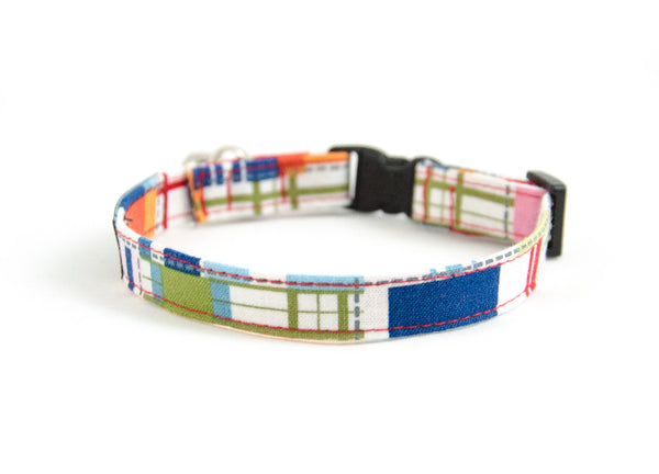 Cat collar in Captain